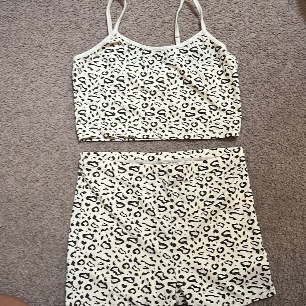 Leopard print lounge set